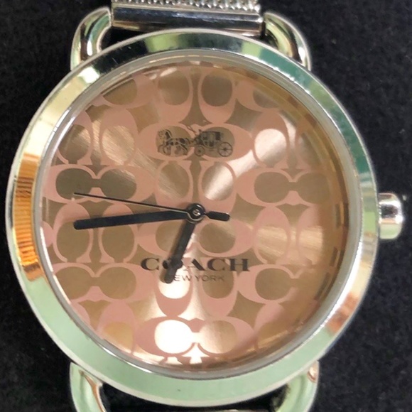 Coach Watch - Picture 1 of 5